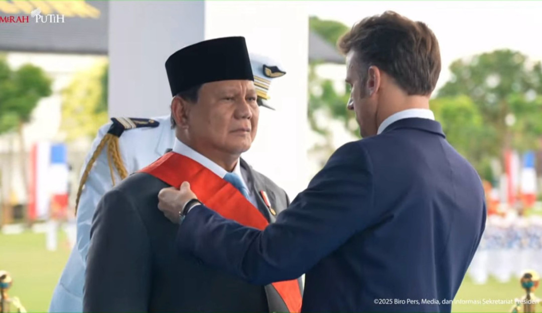 Prabowo Terima Penghargaan Tertinggi dari Prancis, Disematkan Langsung oleh Presiden Macron