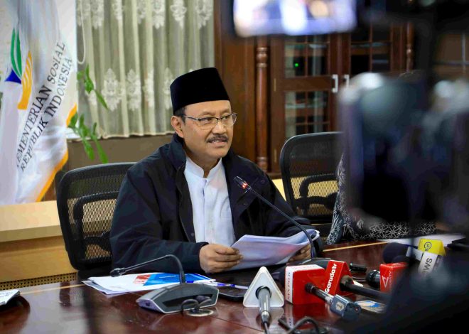 Kemensos Dirikan 8 Dapur Umum untuk Ribuan Pengungsi Erupsi Gunung Lewotobi