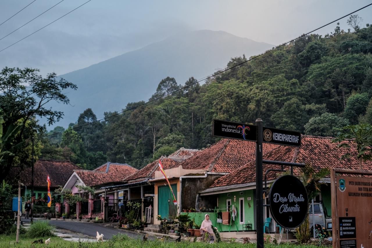 Kemenpar Gelar “Kampung Main” untuk Kenalkan Desa Wisata Berkelanjutan ke Anak-Anak