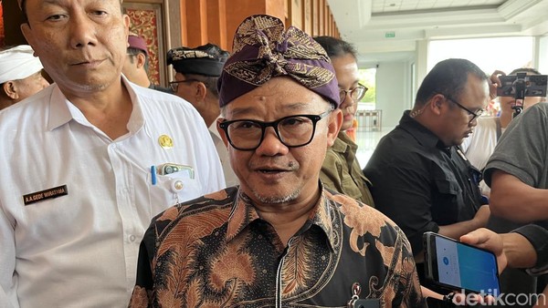 Mendikdasmen Respons Putusan MK: Pendidikan Dasar Swasta Harus Bebas Biaya, Tapi Bertahap