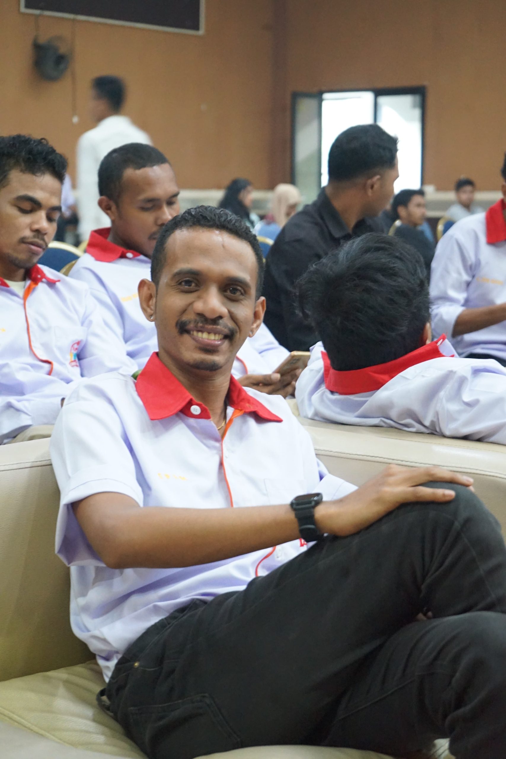 Mencintai Politik, Merawat Demokrasi