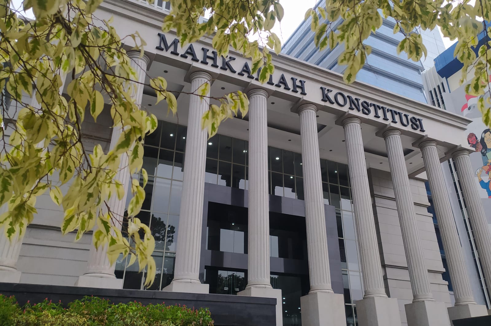 Gugat UU Cipta Kerja, WALHI Tuntut Keadilan Ekologis ke Mahkamah Konstitusi