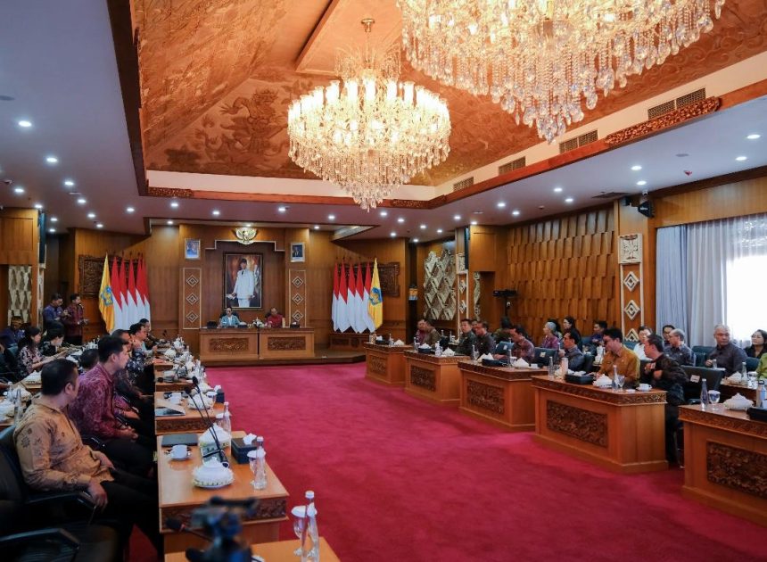 Kemenpar dan Pemprov Bali Sepakat Tangani Isu Akomodasi Ilegal & Pariwisata Berkelanjutan