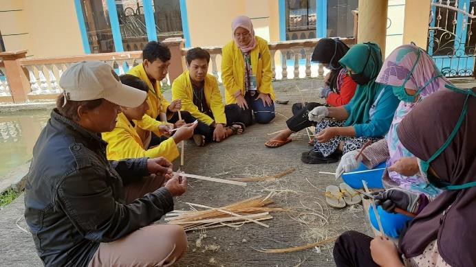 Sukses Business Matching, Kerajinan Anyaman Jatim Tembus Pasar Malaysia Rp239,50 Juta