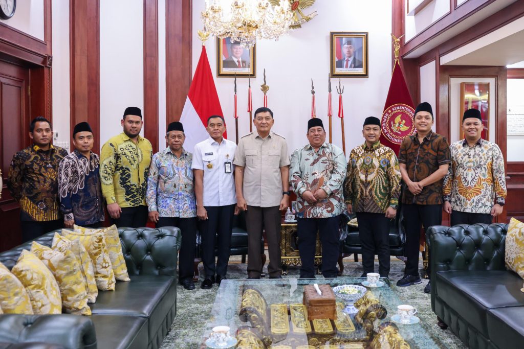 Menhan RI & DMDI Teguhkan Pertahanan Berbasis Nilai Persatuan dan Budaya Islam