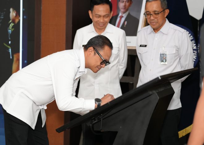 Imigrasi Teken Pakta Integritas: Janji Bersih demi Layanan Publik yang Profesional