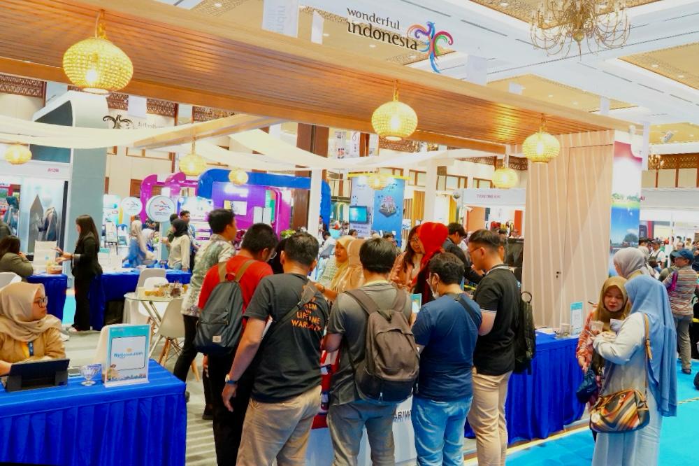 Kemenpar Gaungkan #BanggaBerwisatadiIndonesia di Xynergy KAI Expo 2025