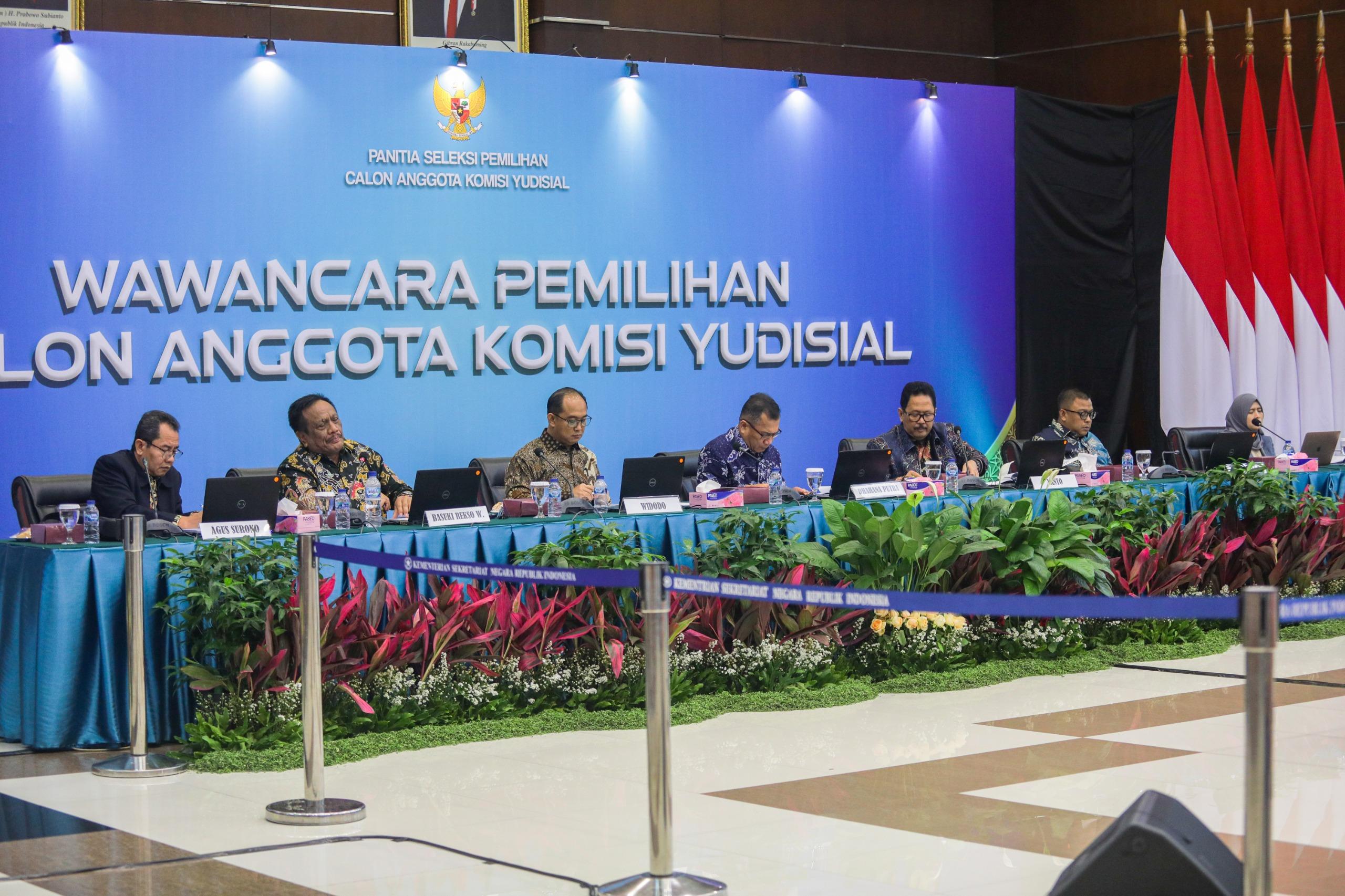 Seleksi Calon Anggota KY Rampungkan Tahap Wawancara