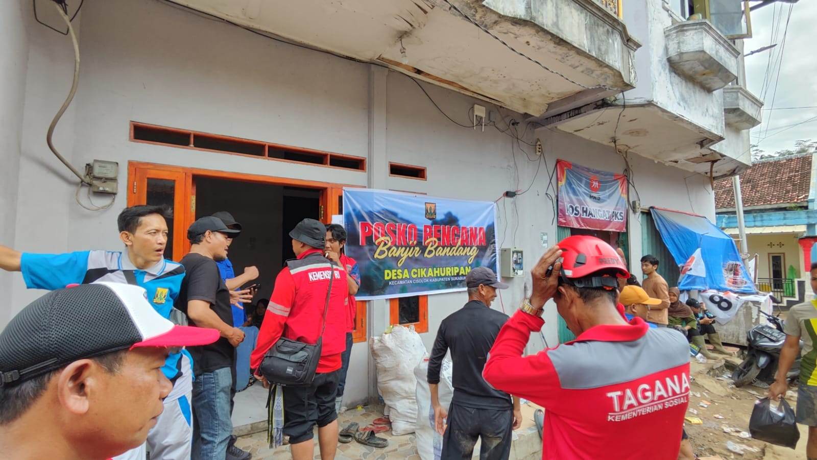 Kemensos Kirim Bantuan untuk Korban Banjir Bandang di Sukabumi