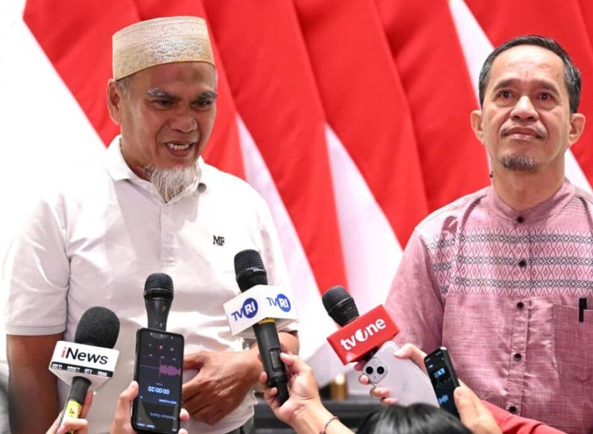 Dua Guru Luwu Utara Bersyukur Dapat Rehabilitasi dari Presiden Prabowo