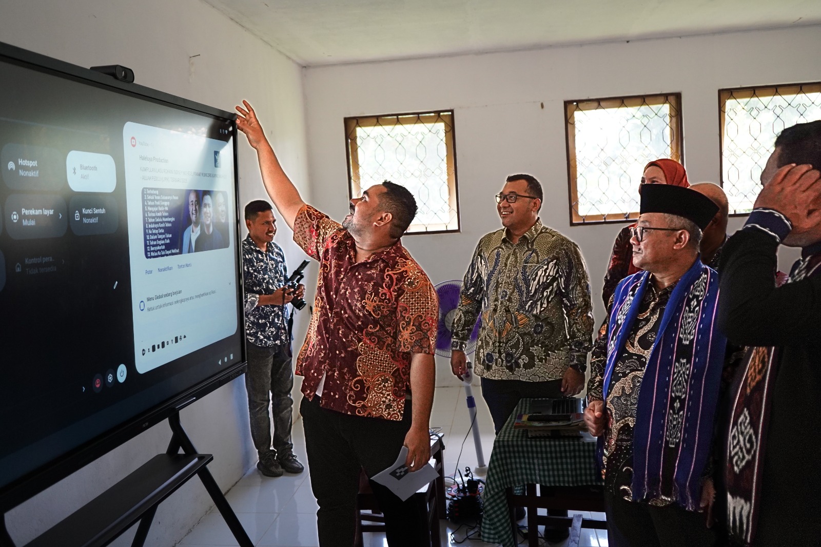 Strategi Revitalisasi dan Digitalisasi Pembelajaran di Kawasan 3T untuk Menciptakan Pemerataan Pendidikan