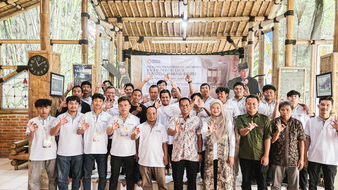 Bambu Jadi Harapan Baru Industri Furnitur Nasional, Diminati Konsumen Global
