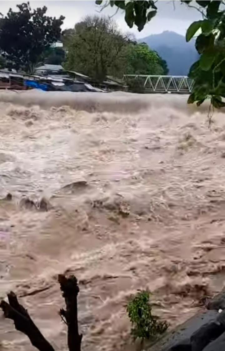 Banjir Mendadak Rendam Kota Langsa, Puluhan Rumah Terendam dan Warga Mulai Mengungsi