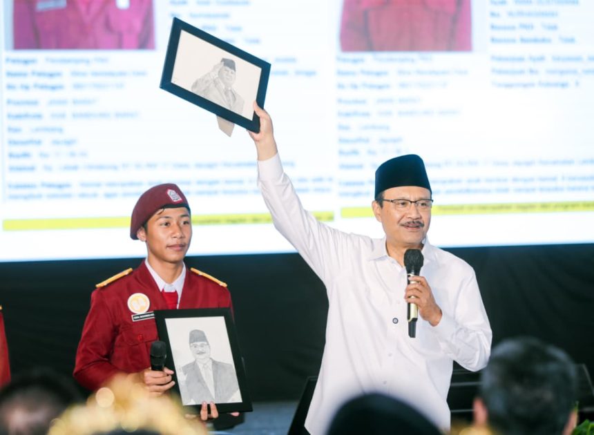 Tersenyum di Tengah Keterbatasan: Gus Ipul Saksikan Kebangkitan Siswa Sekolah Rakyat Bandung Barat