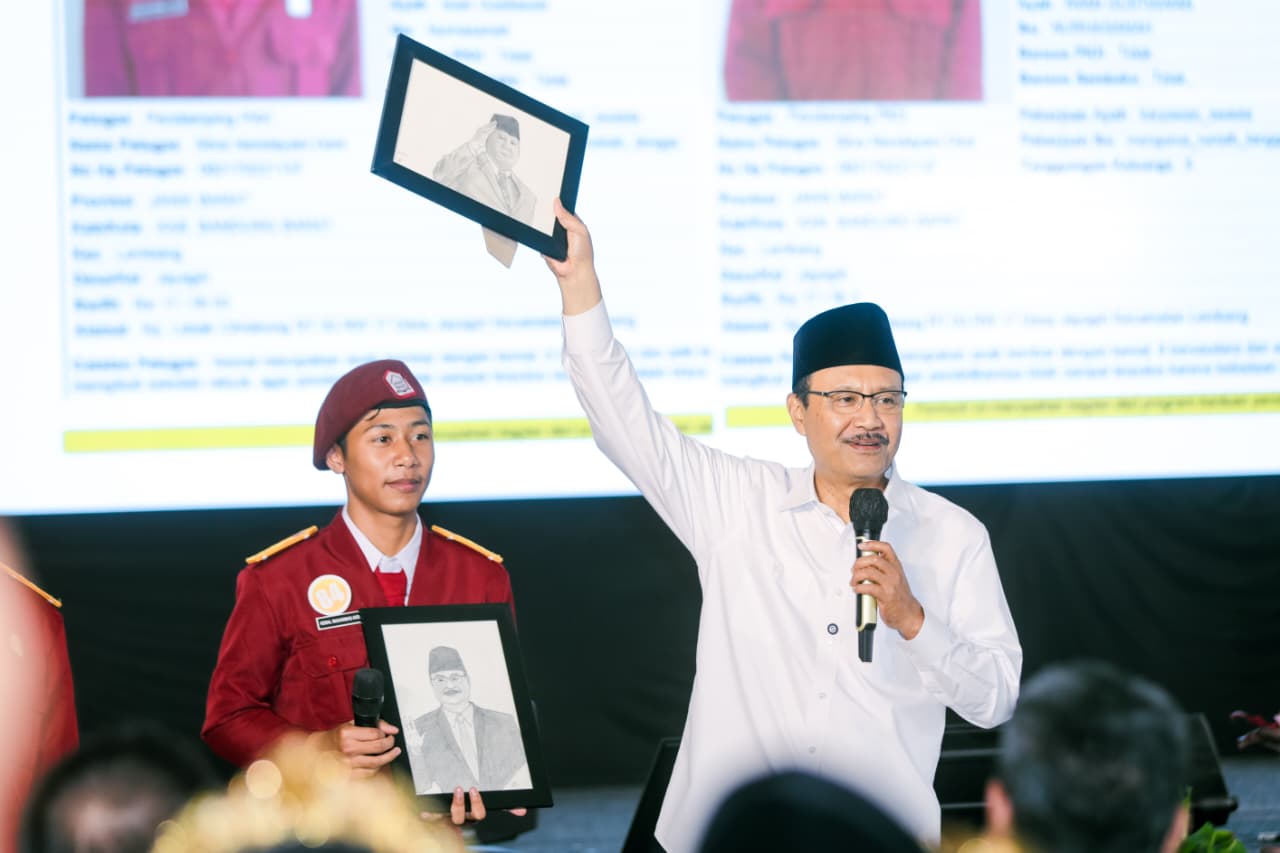 Tersenyum di Tengah Keterbatasan: Gus Ipul Saksikan Kebangkitan Siswa Sekolah Rakyat Bandung Barat